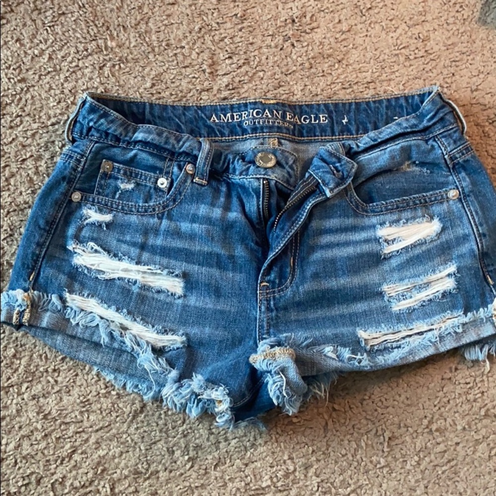 american eagle distressed denim shorts